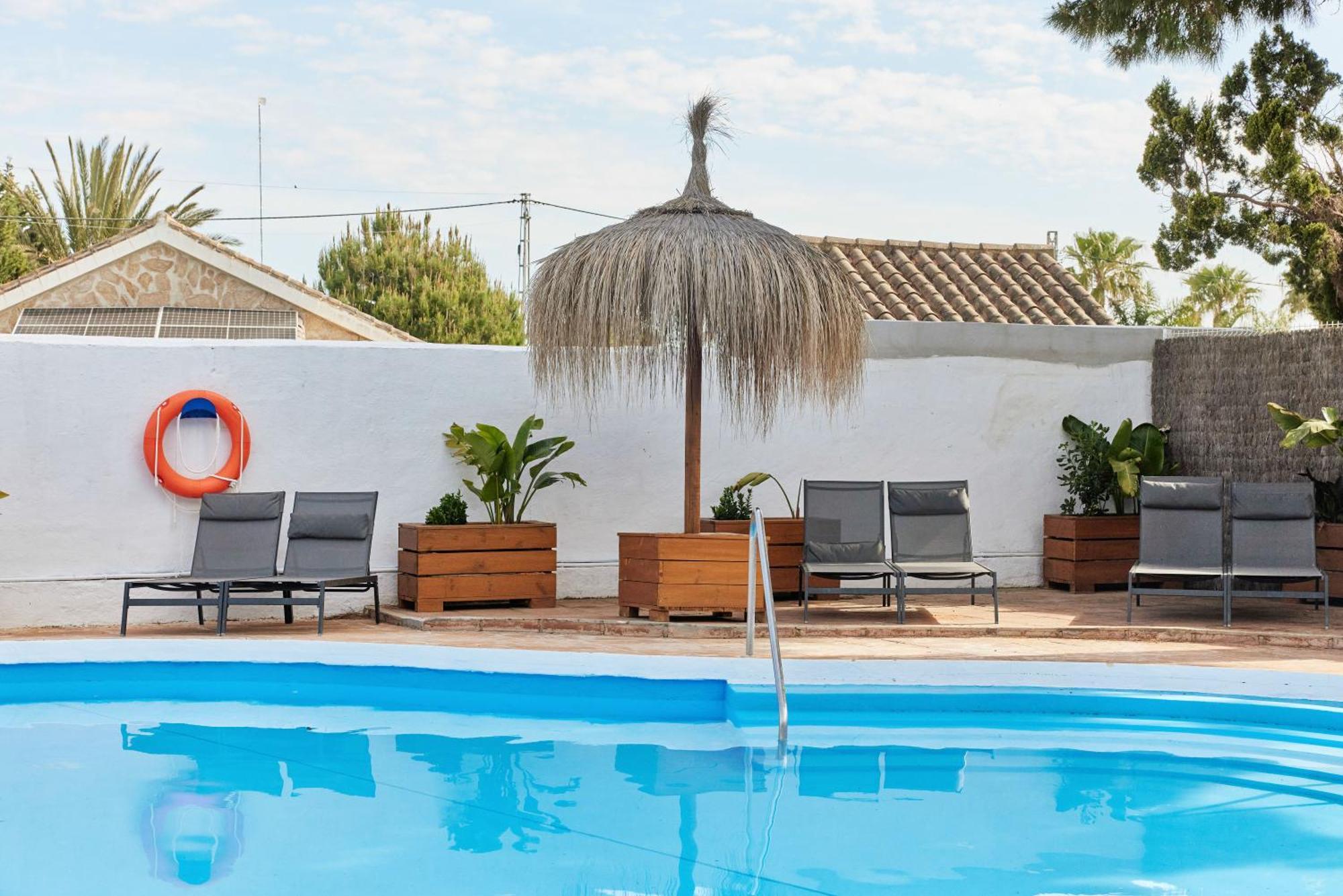 Hotel Taiga Conil Conil De La Frontera Exteriér fotografie